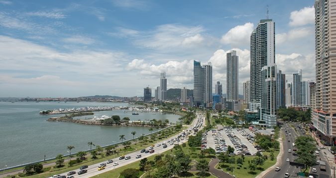 PICTURE OF PANAMA CITY SKYLINE